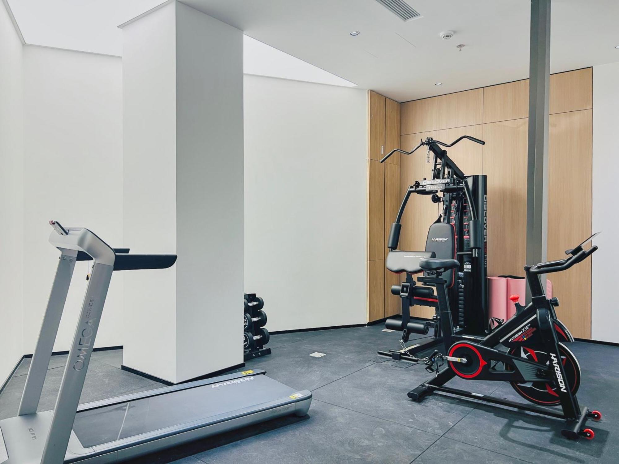 Dayin Garden Hotel -Near People'S Square & Nanjing Road-Large Social Area -Bar -Cafe -Gym -Free Laundry Luggage Storage -24H Front Desk-English Service Šanghaj Exteriér fotografie