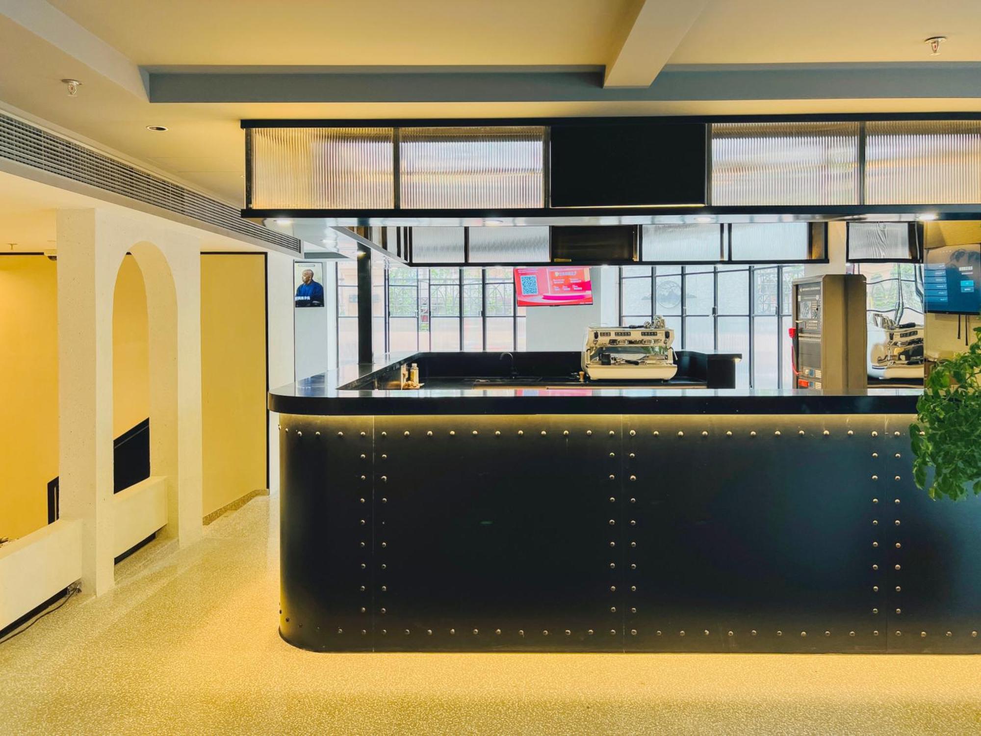 Dayin Garden Hotel -Near People'S Square & Nanjing Road-Large Social Area -Bar -Cafe -Gym -Free Laundry Luggage Storage -24H Front Desk-English Service Šanghaj Exteriér fotografie