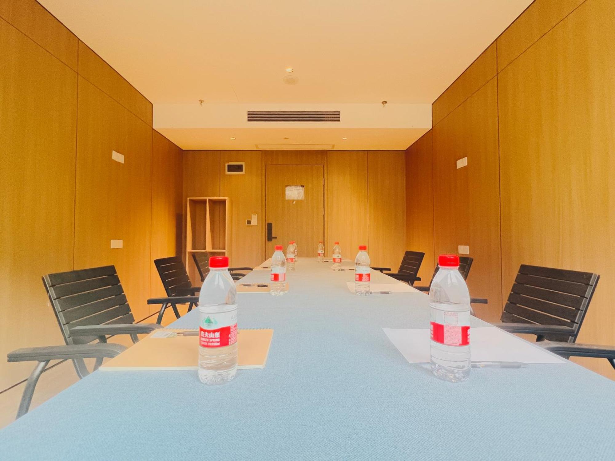 Dayin Garden Hotel -Near People'S Square & Nanjing Road-Large Social Area -Bar -Cafe -Gym -Free Laundry Luggage Storage -24H Front Desk-English Service Šanghaj Exteriér fotografie