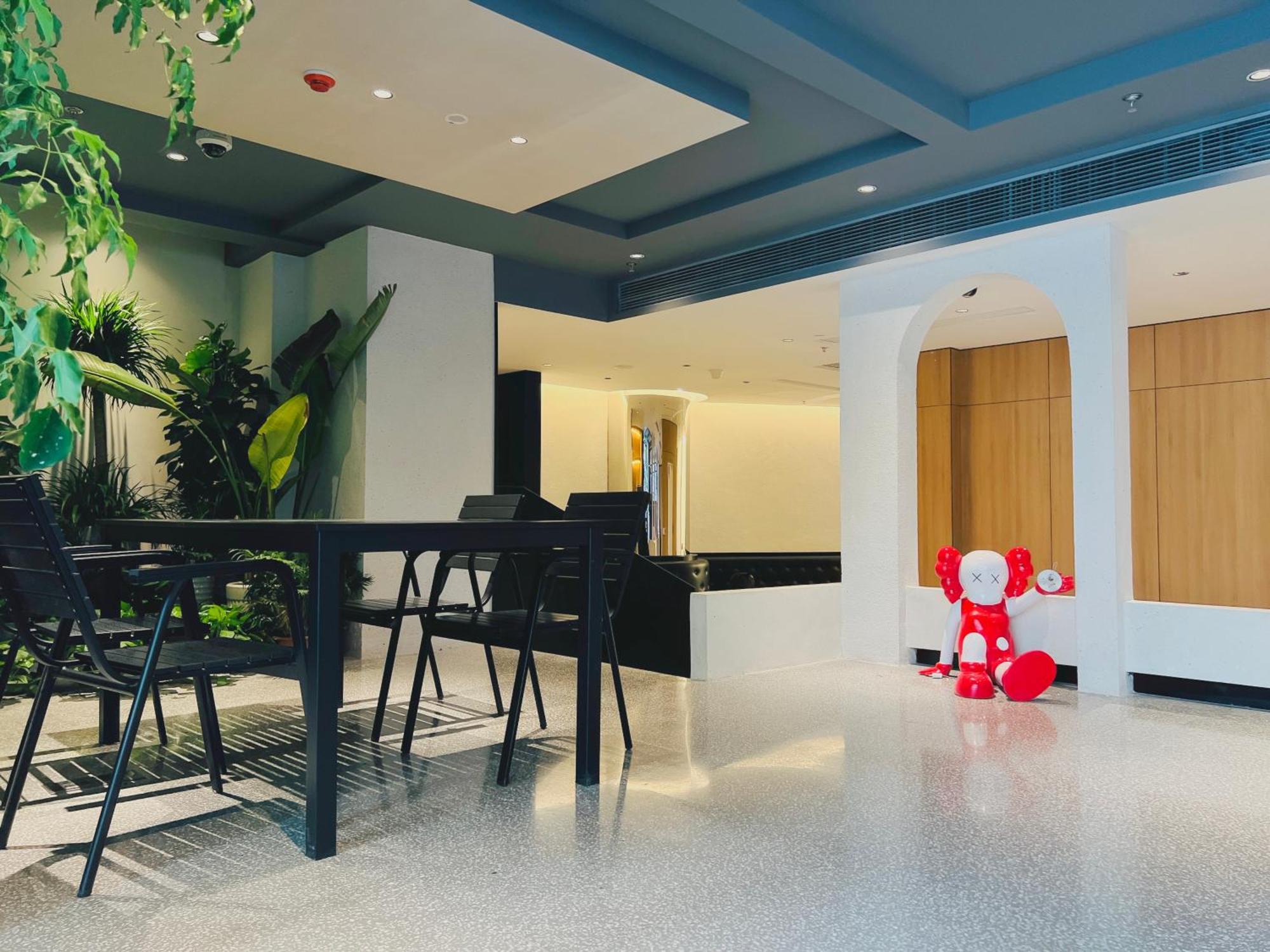 Dayin Garden Hotel -Near People'S Square & Nanjing Road-Large Social Area -Bar -Cafe -Gym -Free Laundry Luggage Storage -24H Front Desk-English Service Šanghaj Exteriér fotografie
